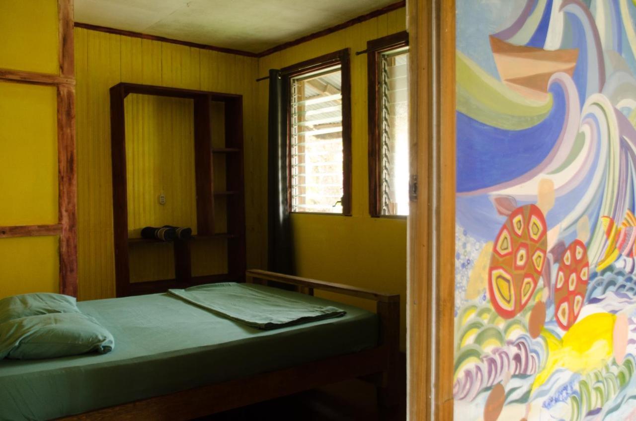 Spanish By The Sea - Bocas Bocas del Toro Exterior photo
